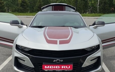 Chevrolet Camaro VI, 2019 год, 4 200 000 рублей, 3 фотография