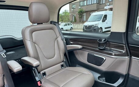 Mercedes-Benz V-Класс, 2021 год, 7 980 000 рублей, 34 фотография