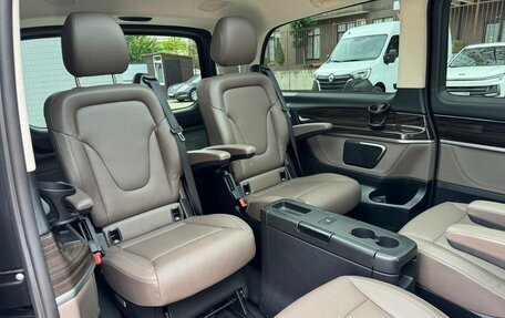 Mercedes-Benz V-Класс, 2021 год, 7 980 000 рублей, 33 фотография