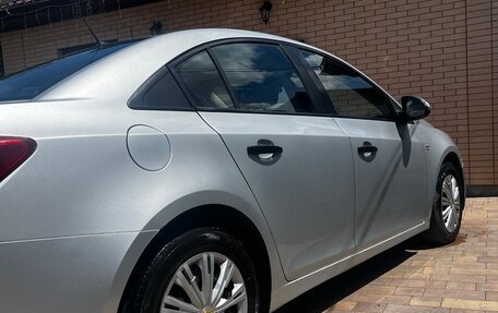 Chevrolet Cruze II, 2011 год, 730 000 рублей, 10 фотография