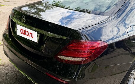 Mercedes-Benz E-Класс, 2017 год, 3 500 000 рублей, 5 фотография