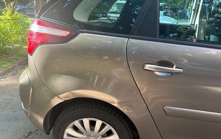 Citroen C4 Picasso II рестайлинг, 2012 год, 650 000 рублей, 3 фотография