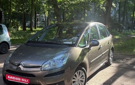 Citroen C4 Picasso II рестайлинг, 2012 год, 650 000 рублей, 4 фотография