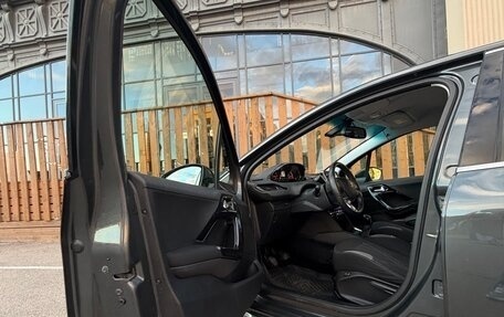 Peugeot 208 II, 2013 год, 550 000 рублей, 10 фотография