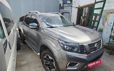 Nissan Navara (Frontier), 2019 год, 3 280 000 рублей, 5 фотография