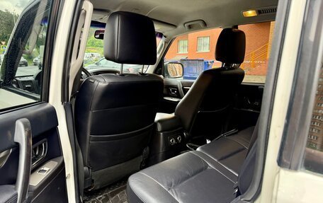 Mitsubishi Pajero IV, 2010 год, 1 585 000 рублей, 14 фотография
