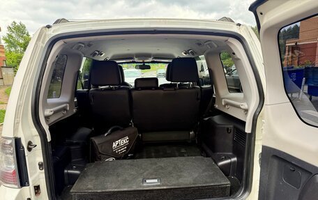 Mitsubishi Pajero IV, 2010 год, 1 585 000 рублей, 15 фотография