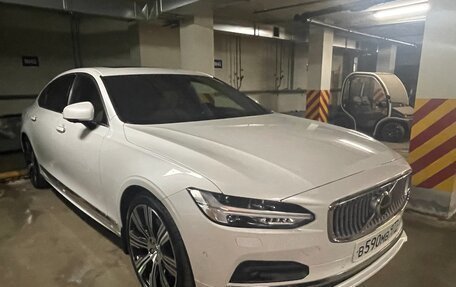 Volvo S90 II рестайлинг, 2021 год, 4 950 000 рублей, 3 фотография