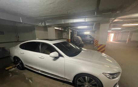 Volvo S90 II рестайлинг, 2021 год, 4 950 000 рублей, 4 фотография