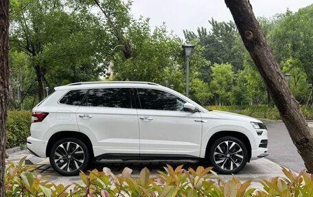 Skoda Karoq I, 2022 год, 1 839 000 рублей, 4 фотография