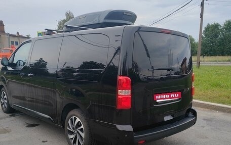 Peugeot Traveller I, 2021 год, 2 960 000 рублей, 3 фотография