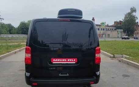 Peugeot Traveller I, 2021 год, 2 960 000 рублей, 4 фотография
