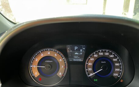 Hyundai Solaris II рестайлинг, 2011 год, 760 000 рублей, 9 фотография