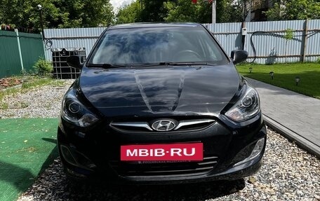 Hyundai Solaris II рестайлинг, 2011 год, 760 000 рублей, 3 фотография