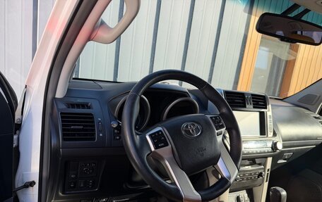 Toyota Land Cruiser Prado 150 рестайлинг 2, 2013 год, 2 750 000 рублей, 5 фотография