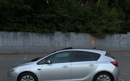 Opel Astra J, 2011 год, 850 000 рублей, 4 фотография