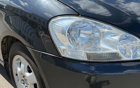 Toyota Avensis Verso I рестайлинг, 2002 год, 900 000 рублей, 8 фотография