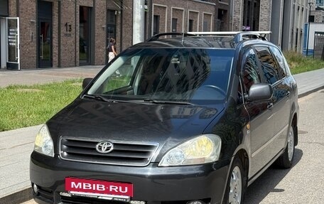 Toyota Avensis Verso I рестайлинг, 2002 год, 900 000 рублей, 6 фотография
