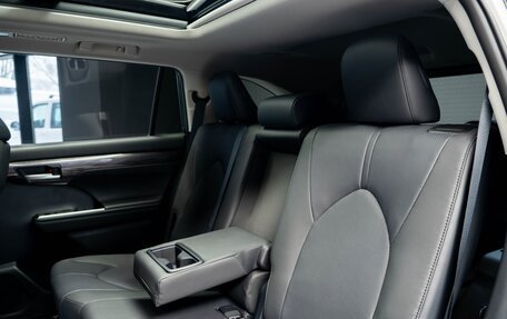 Toyota Highlander, 2025 год, 5 350 000 рублей, 12 фотография