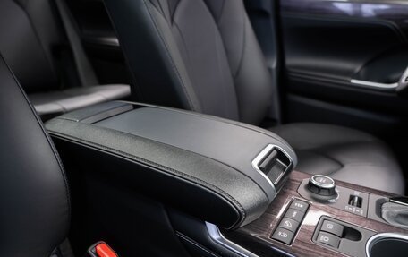 Toyota Highlander, 2025 год, 5 350 000 рублей, 26 фотография