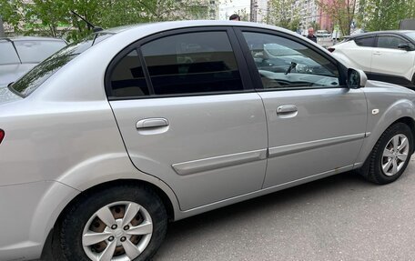 KIA Rio II, 2010 год, 580 000 рублей, 6 фотография
