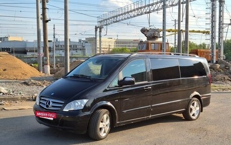 Mercedes-Benz Viano, 2012 год, 1 840 000 рублей, 2 фотография