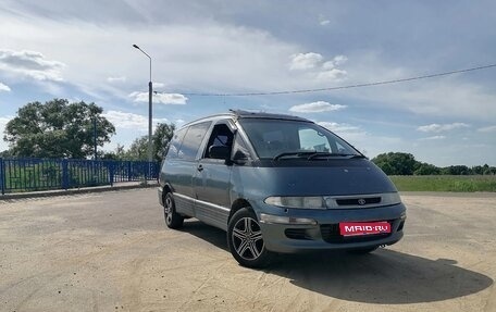 Toyota Estima III рестайлинг -2, 1992 год, 500 000 рублей, 1 фотография