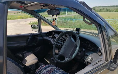 Toyota Estima III рестайлинг -2, 1992 год, 500 000 рублей, 4 фотография