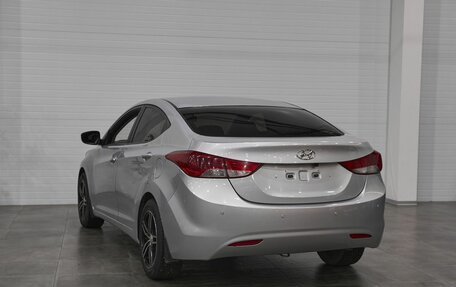 Hyundai Elantra V, 2011 год, 650 000 рублей, 6 фотография