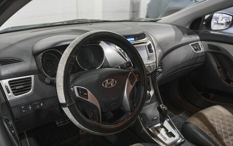 Hyundai Elantra V, 2011 год, 650 000 рублей, 15 фотография