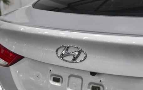 Hyundai Elantra V, 2011 год, 650 000 рублей, 11 фотография