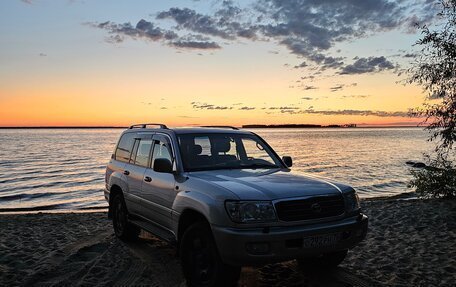 Toyota Land Cruiser 100 рестайлинг 2, 2001 год, 1 550 000 рублей, 15 фотография