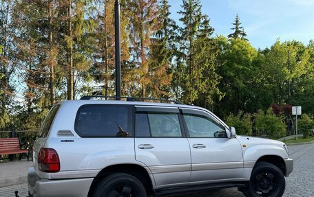 Toyota Land Cruiser 100 рестайлинг 2, 2001 год, 1 550 000 рублей, 4 фотография