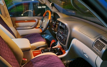 Toyota Land Cruiser 100 рестайлинг 2, 2001 год, 1 550 000 рублей, 22 фотография