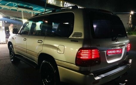 Toyota Land Cruiser 100 рестайлинг 2, 2001 год, 1 550 000 рублей, 13 фотография
