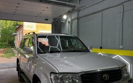 Toyota Land Cruiser 100 рестайлинг 2, 2001 год, 1 550 000 рублей, 5 фотография
