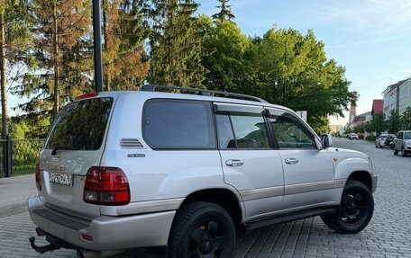Toyota Land Cruiser 100 рестайлинг 2, 2001 год, 1 550 000 рублей, 24 фотография