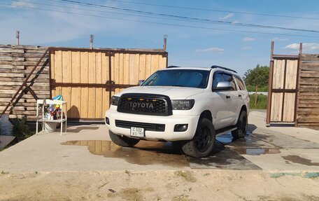 Toyota Sequoia II рестайлинг, 2011 год, 3 550 000 рублей, 18 фотография