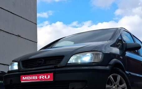 Opel Zafira A рестайлинг, 1999 год, 111 111 рублей, 1 фотография