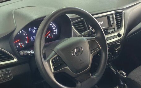 Hyundai Solaris II рестайлинг, 2017 год, 1 140 000 рублей, 12 фотография