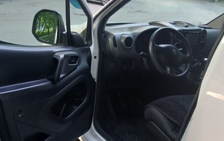 Peugeot Partner II рестайлинг 2, 2011 год, 650 000 рублей, 4 фотография