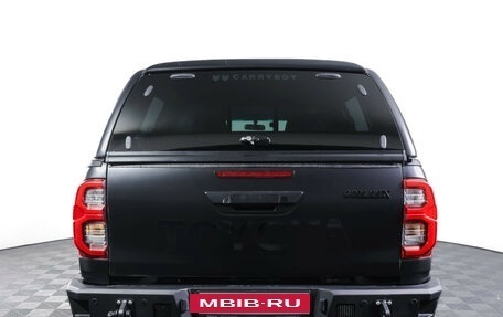 Toyota Hilux VIII, 2022 год, 4 400 000 рублей, 6 фотография