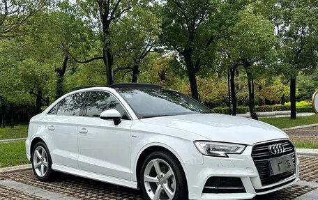 Audi A3, 2018 год, 1 400 035 рублей, 3 фотография