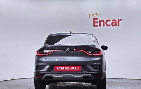 Renault Arkana I, 2025 год, 1 800 000 рублей, 4 фотография