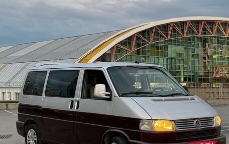 Volkswagen Multivan T4, 2003 год, 450 000 рублей, 3 фотография