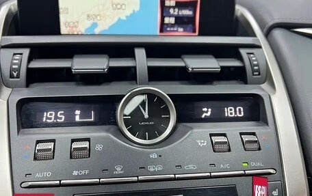 Lexus NX I, 2020 год, 2 400 000 рублей, 15 фотография