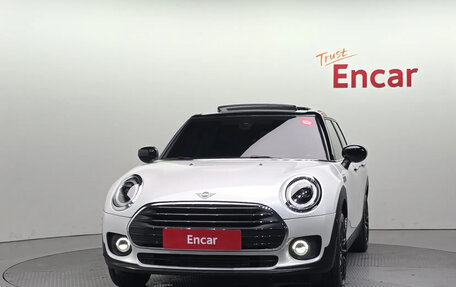 MINI Clubman, 2023 год, 1 790 000 рублей, 1 фотография