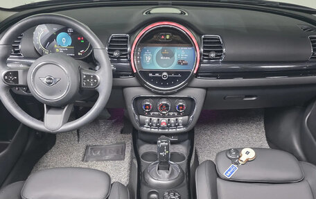 MINI Clubman, 2023 год, 1 790 000 рублей, 9 фотография