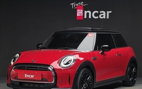 MINI Hatch, 2023 год, 1 900 000 рублей, 2 фотография