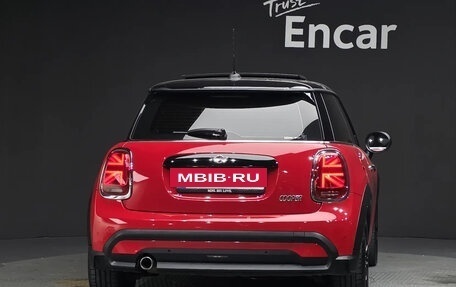 MINI Hatch, 2023 год, 1 900 000 рублей, 3 фотография